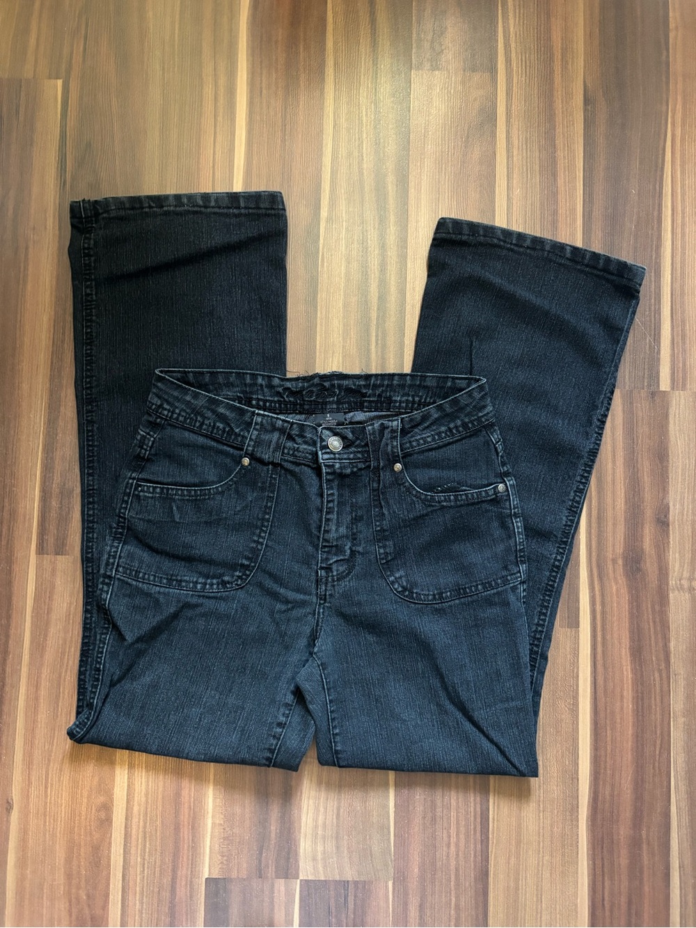 Women's Black Wide-Leg Jeans